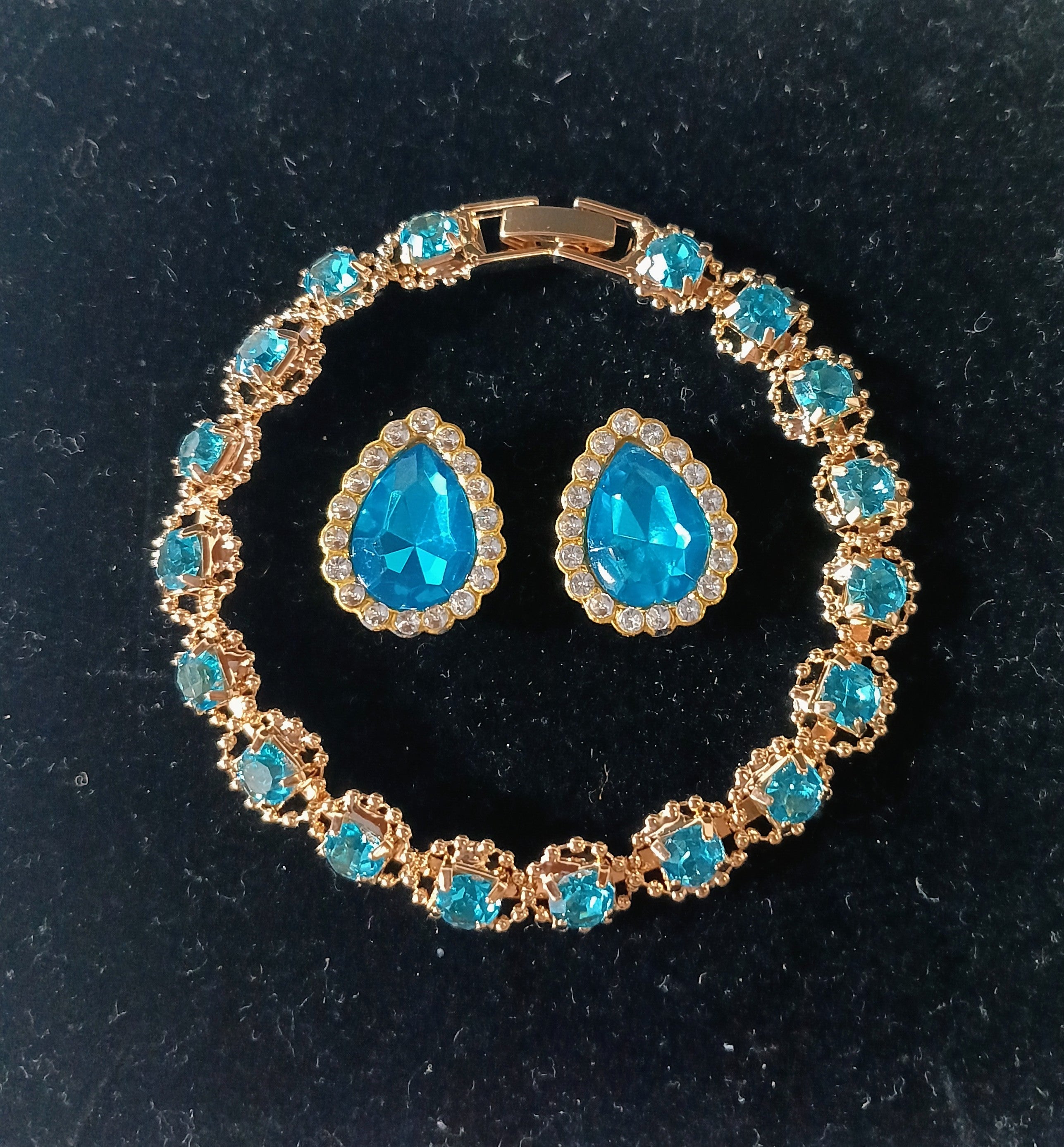 Set Bracciale e Orecchini Goccia Azzurro Turchese in Oro