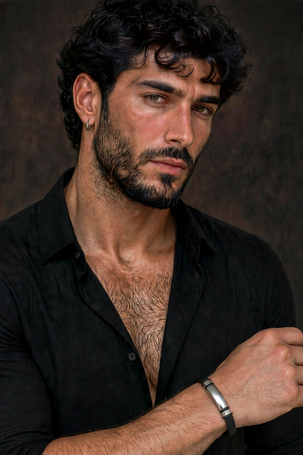 Bracciale Uomo Cuoio Nero — ritratto uomo