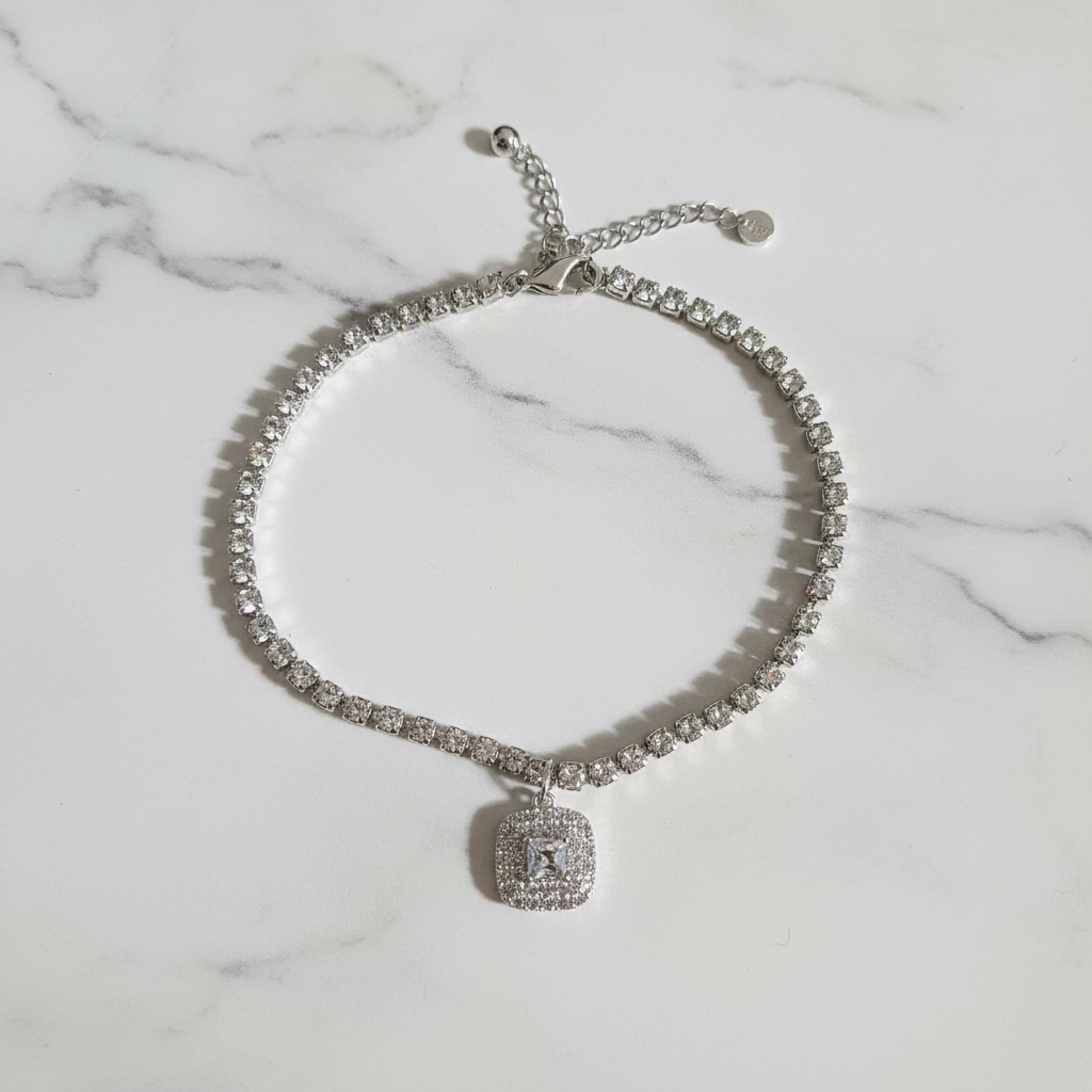 Bracciale Tennis Argento flat lay