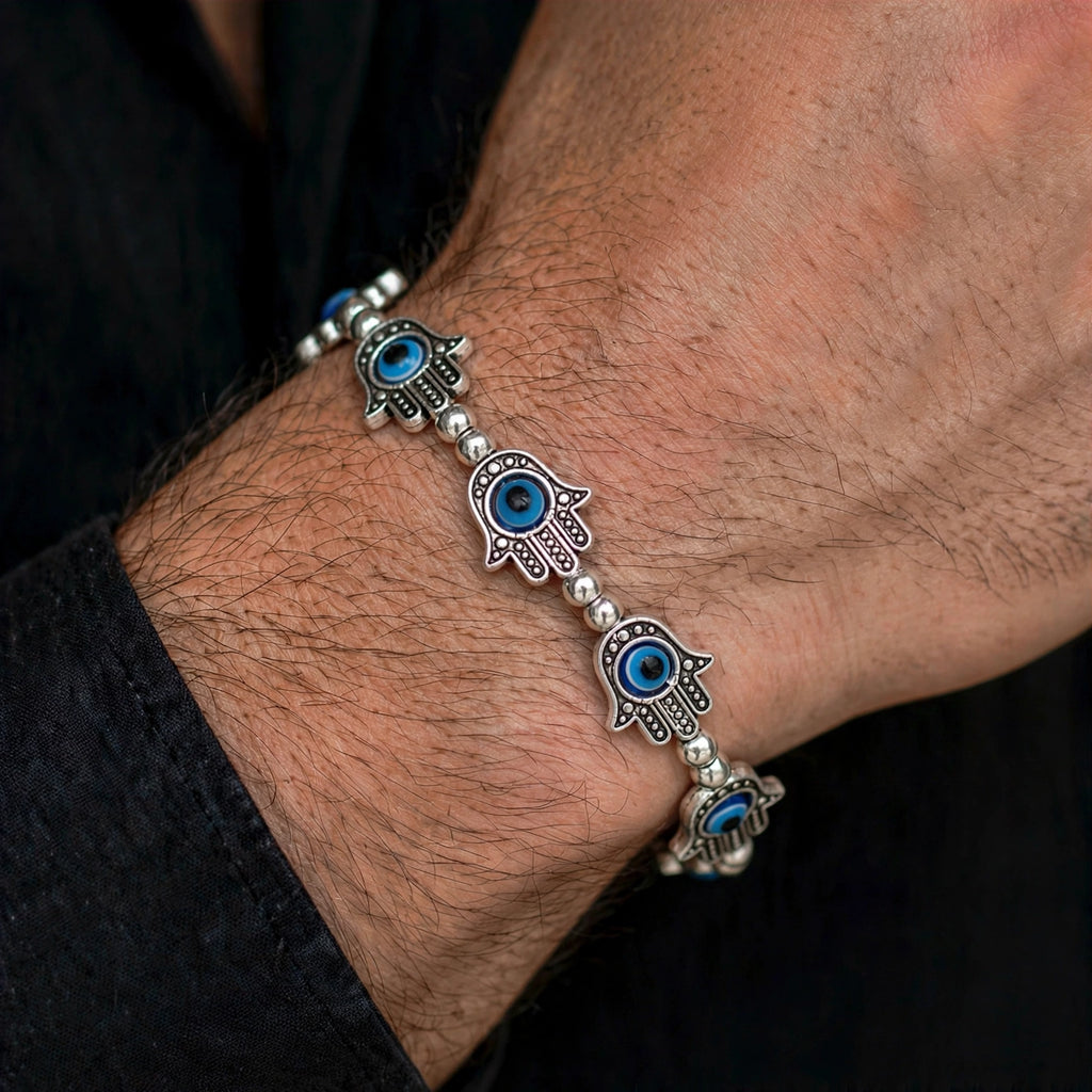 Bracciale Uomo Hamsa Evil Eye — dettaglio polso