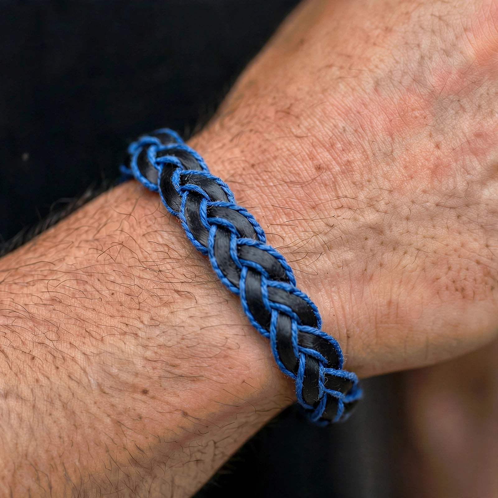 Bracciale Uomo Intrecciato Blu & Nero — Cuoio Bicolore